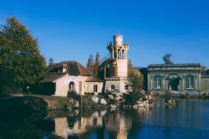 Excursion to discover the Versailles Monarchy - Key Points