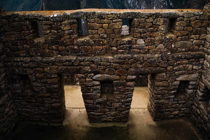 excursion-to-machupicchu-with-train-vistadome-full-day