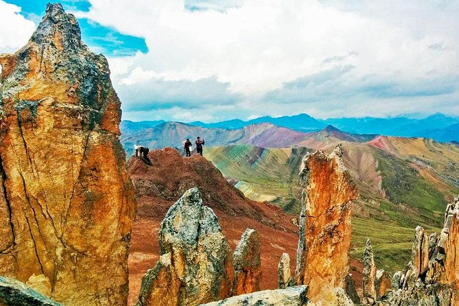 excursion-to-palcoyo-rainbow-mountain-full-day-from-cusco