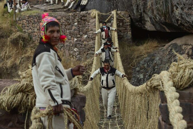 excursion-to-qeswachaca-bridge-tour-group