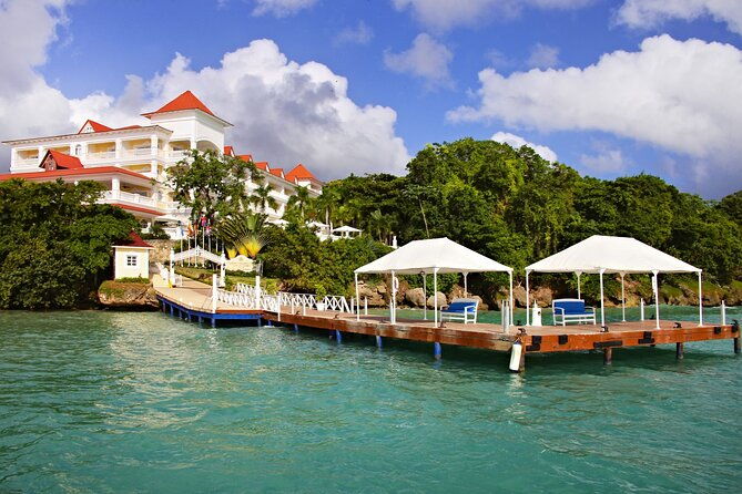 excursion-to-samana-and-el-limon-waterfall-from-punta-cana