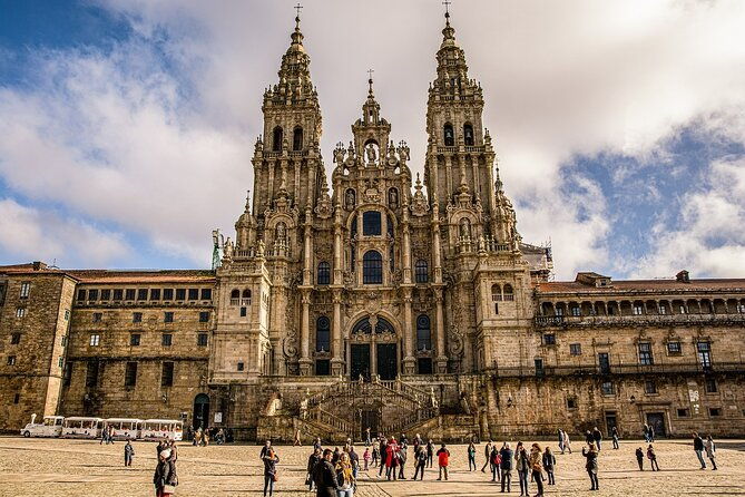 excursion-to-santiago-de-compostela-from-vigo-for-cruise-passengers