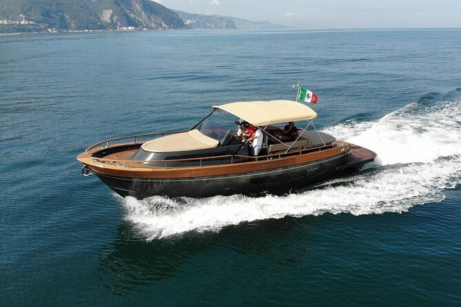excursion-to-the-amalfi-coast-with-1-hour-boat-tour