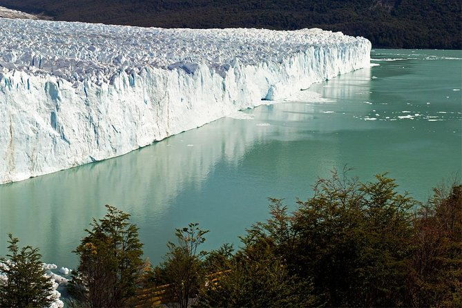 excursion-to-the-perito-moreno-glacier-with-guide-and-transfer-to-from-the-hotel
