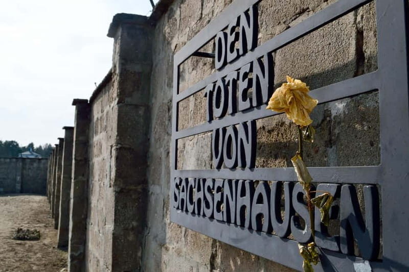 Excursion to the Sachsenhausen concentration camp and East Side Gallery - An In-Depth Look at the Tour Experience