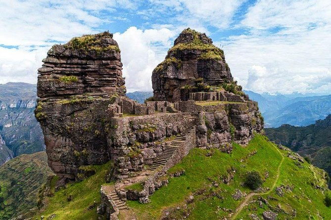 excursion-to-waqrapukara-archaeological-site-from-cusco