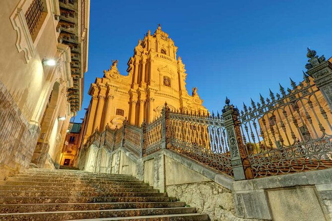 excursion-tour-of-montalbano-punt-dry-scicli-ragusa-ibla-modica-2