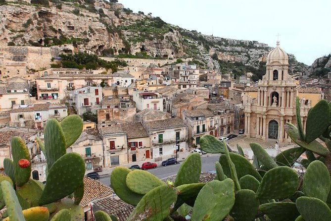 excursion-tour-of-montalbano-punt-dry-scicli-ragusa-ibla-modica