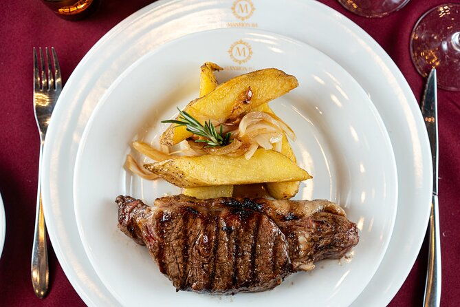 executive-dinner-show-at-mansion-tango