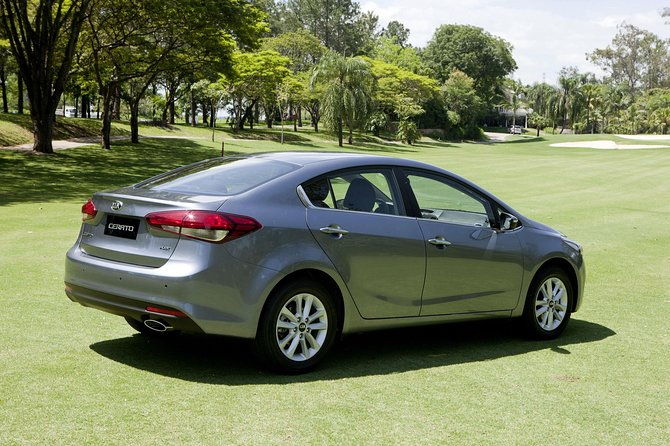 executive-gig-rio-galeao-airport-private-transfer-up-to-3-pax-to-south-zone