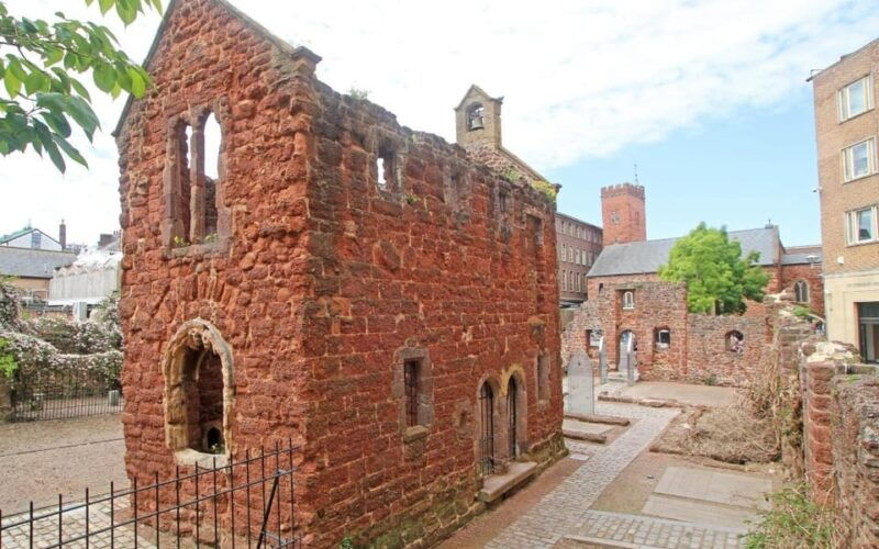 exeter-city-walking-tour-exploration-game