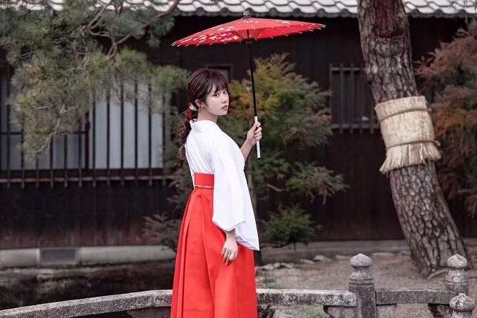 experience-a-different-cross-dressing-experience-in-kyoto-osaka-miko-kimono