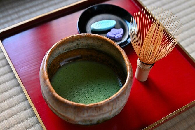 experience-a-tea-ceremony-in-an-authentic-tearoom-in-kyoto