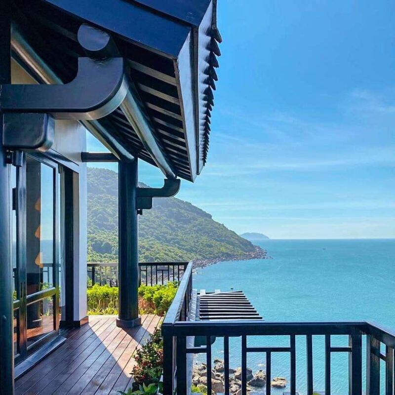 experience-afternoon-tea-at-intercontinental-da-nang