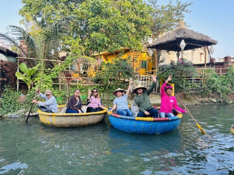 experience-bamboo-basket-boat-on-coconut-village-w-locals