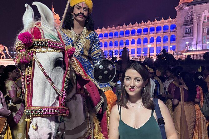 Experience Bangalore Evening City Walk Tour and Market Visit - Who Is This Tour Best Suited For?