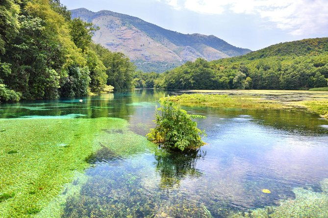 experience-blue-eye-lekuresi-castle-and-taste-traditional-albanian-wine-4