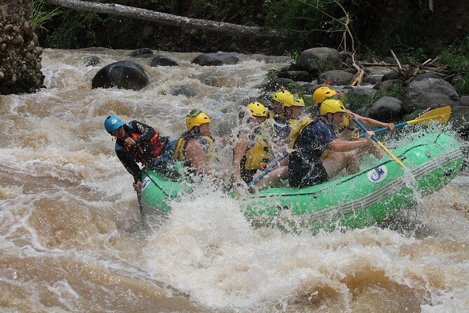 experience-canyoning-rafting-and-water-tubing-in-costa-rica