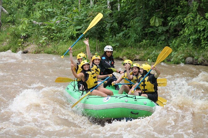 experience-canyoning-rafting-and-water-tubing-in-costa-rica