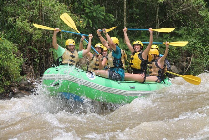 experience-canyoning-rafting-and-water-tubing-in-costa-rica