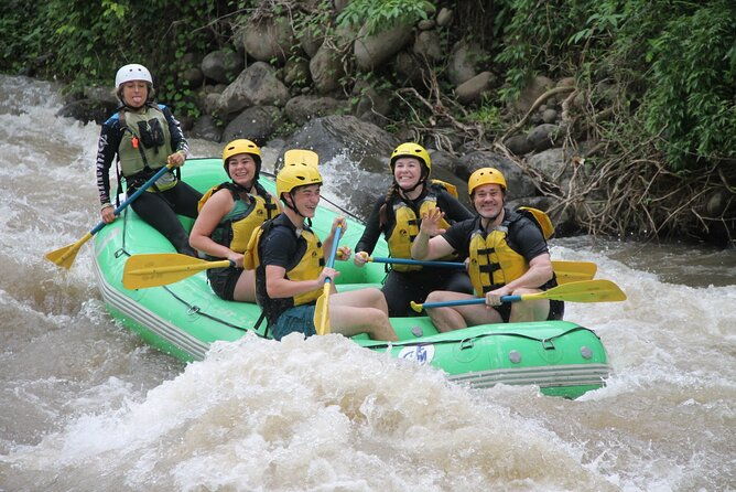 experience-canyoning-rafting-and-water-tubing-in-costa-rica