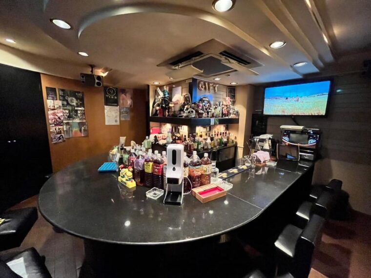 experience-comparing-sake-and-delicacies-in-shinjyuku