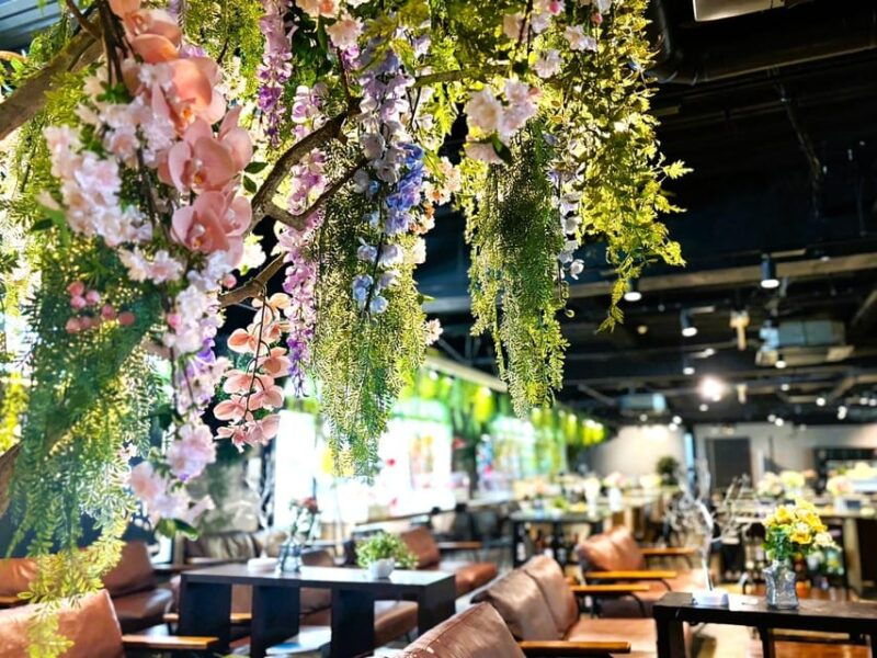 experience-crafting-a-flower-adorned-mini-japanese-garden