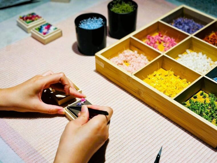experience-crafting-a-flower-adorned-mini-japanese-garden