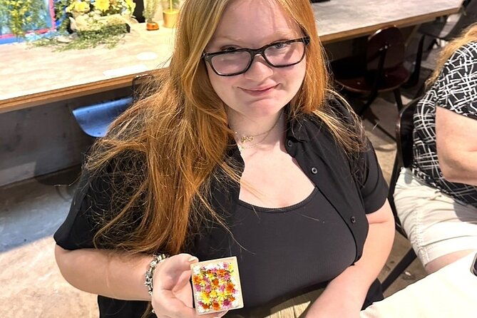 experience-crafting-a-flower-adorned-miniature-japanese-garden