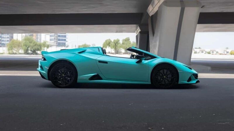 Experience Dubai in a Lamborghini - The Sum Up
