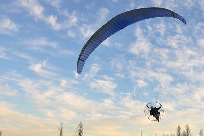 experience-excitement-with-paramator-or-paragliding-2