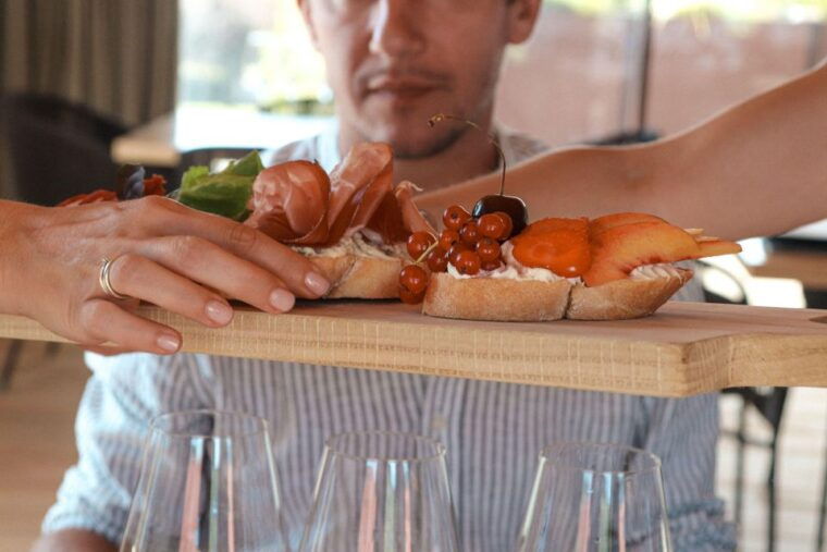 experience-in-valdobbiadene-winery-tour-wine-tasting