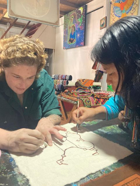 experience-indigenous-art-in-limas-shipibo-community