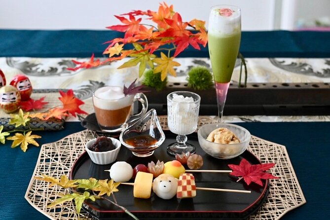 experience-japan-sakura-and-maple-drinks-cute-animal-treats