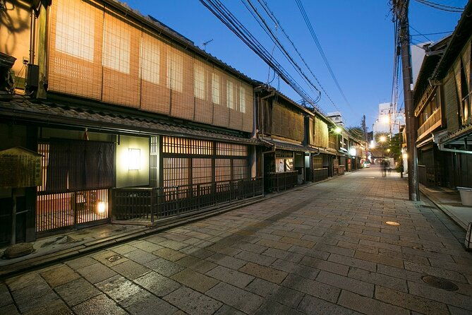 experience-japans-traditional-culture-night-tour-in-kyoto