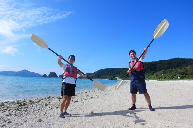experience-kayak-tour-on-kerama-islands-and-zamami-island
