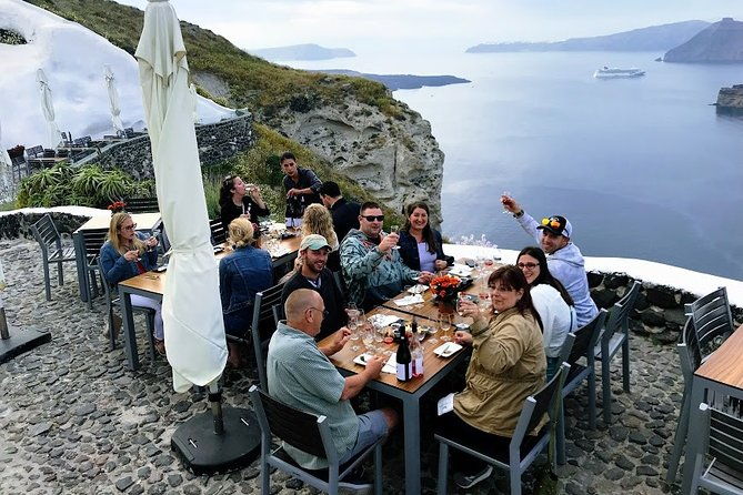 experience-like-a-local-santorini-food-and-wine-tasting-2