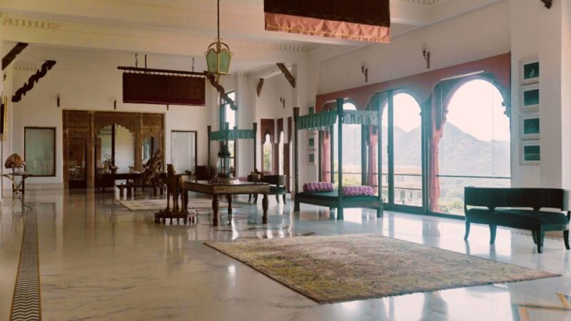 Experience Luxury: Private Museum, Vintage Car Ride - A Closer Look at the Experience