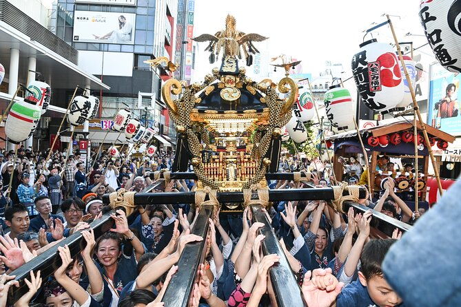 experience-mikoshi-parade-in-kichijoji-tokyo