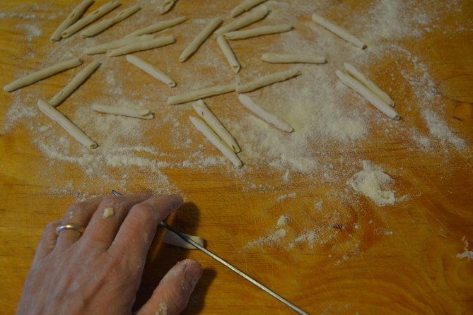 experience-of-apulian-cuisine-fresh-pasta-and-focaccia