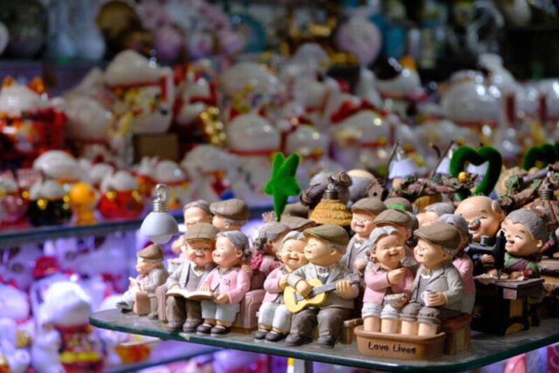 experience-pottery-making-at-bat-trang-pottery-village