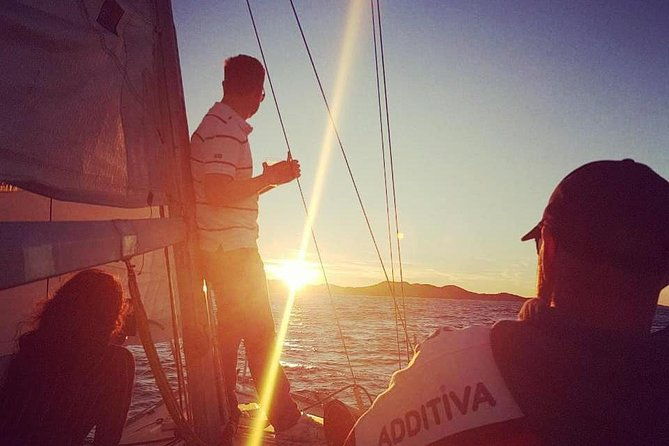 experience-romantic-sunset-sailing-on-a-modern-36ft-11m-sail-yacht-hvar