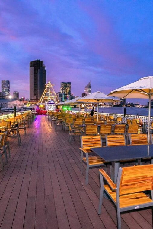 experience-saigon-by-night-on-cruise