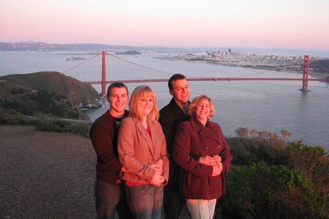 experience-san-francisco-at-night-in-a-luxury-suv