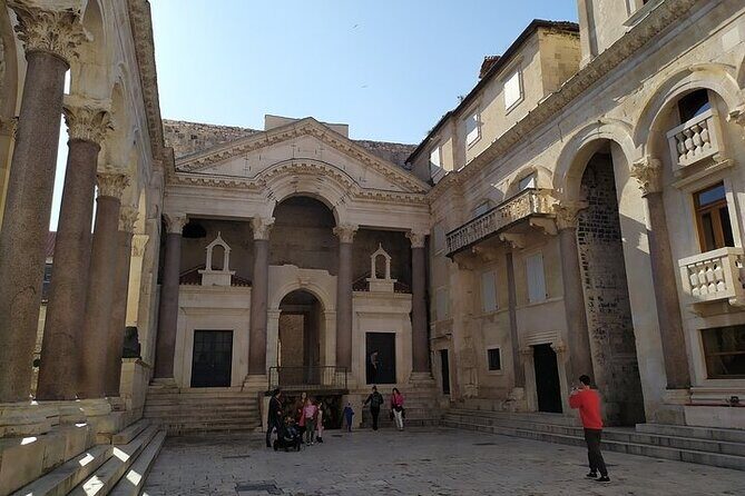 Experience Split With Local Professional Historian - Small Group - Who Would Love This Tour?