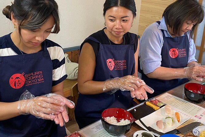 experience-sushi-making-class-in-tokyo