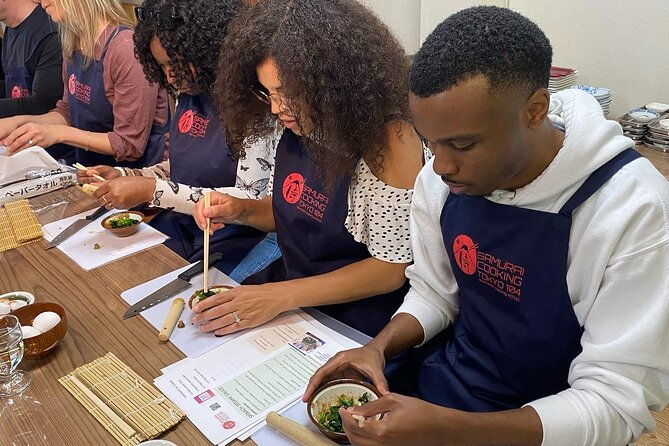 experience-sushi-making-class-in-tokyo