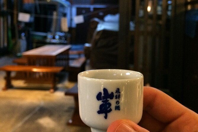 experience-takayama-local-sake-tasting-with-explanation-1-hour