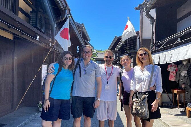 experience-takayama-old-town-30-minutes-walk