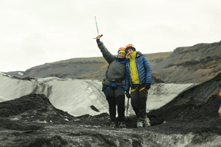 experience-the-glacier-in-micro-group